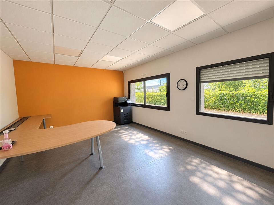 Bureau Location 56100 LORIENT