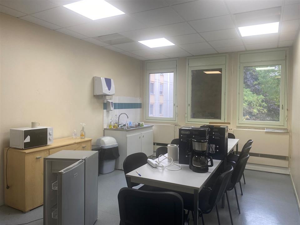 Bureau Location 69100 VILLEURBANNE 28-30 RUE DE LA BAISSE