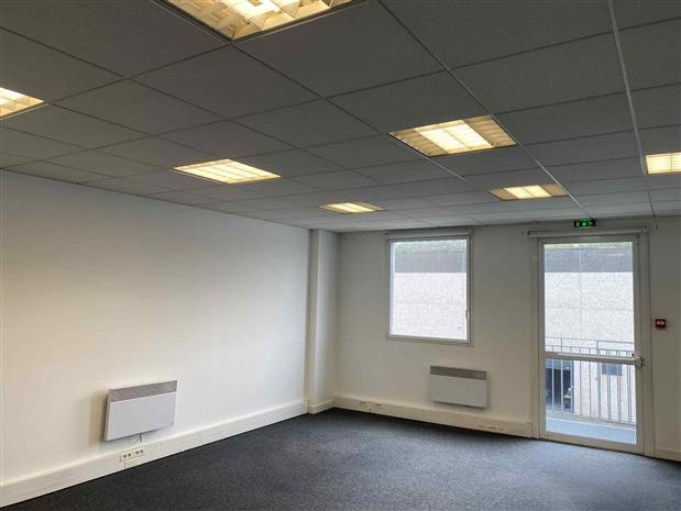 Bureau Location 59130 LAMBERSART