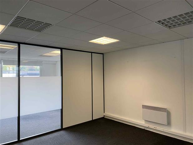 Bureau Location 59130 LAMBERSART