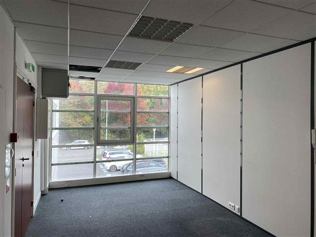 Bureau Location 59130 LAMBERSART