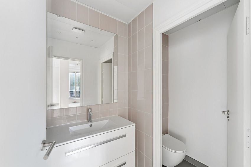 Bureau Location 75017 PARIS 5 PLACE TRISTAN BERNARD