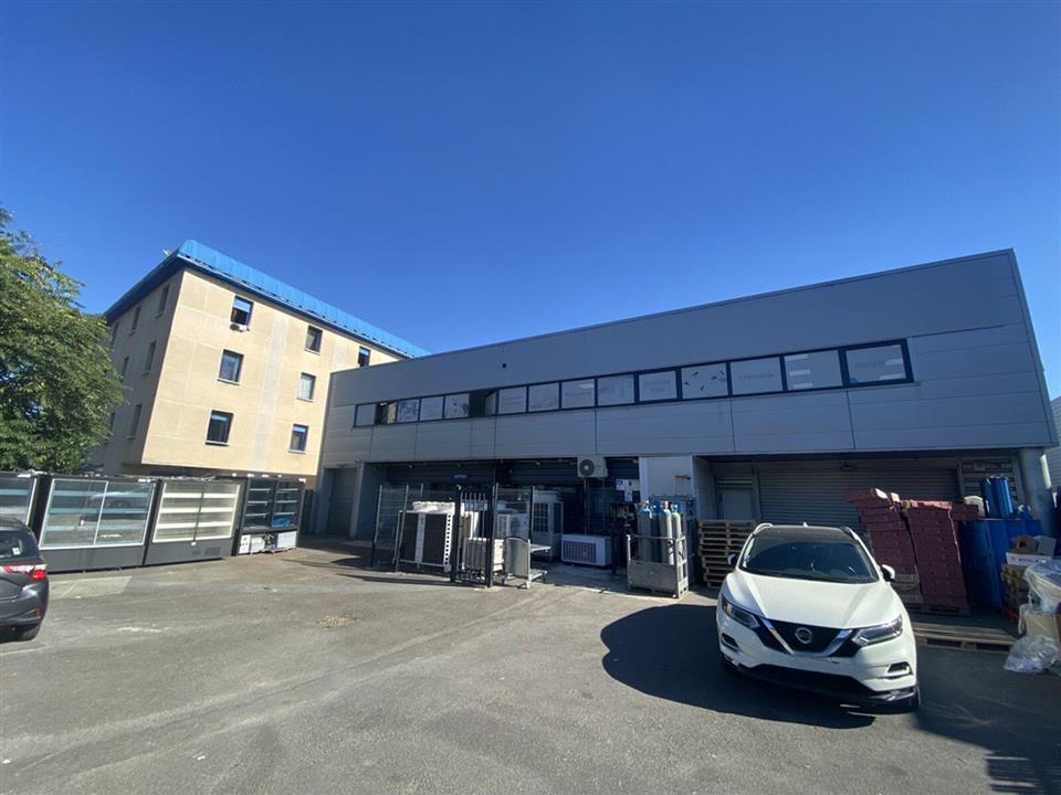 Local d'activités Location 93000 BOBIGNY
