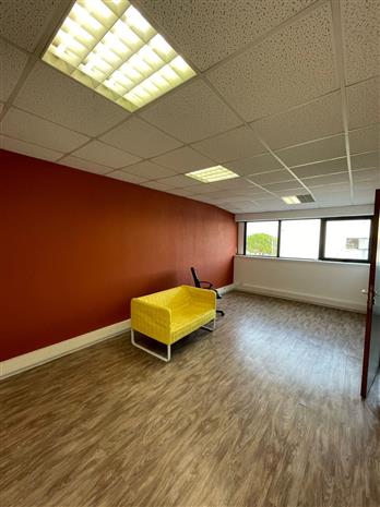 Bureau Location 33150 CENON