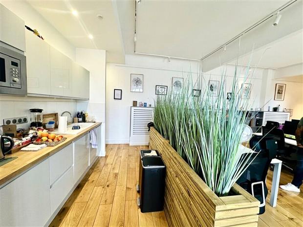Bureau Location 75009 PARIS 94 RUE SAINT LAZARE