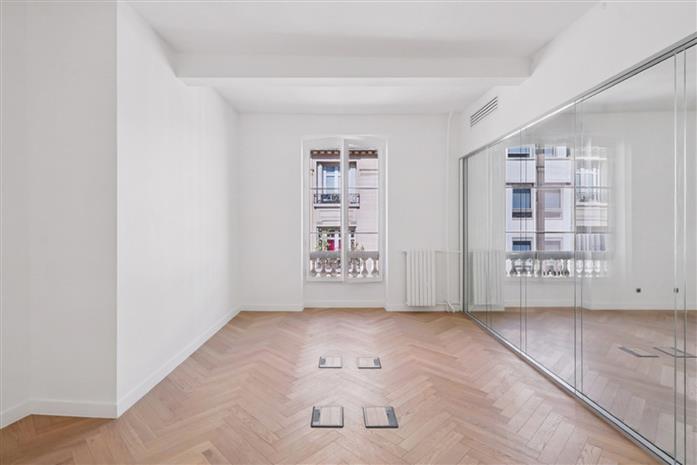 Bureau Location 75009 PARIS 44 RUE BLANCHE