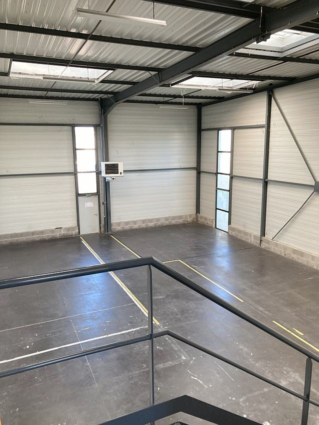 Local d'activités Location 69800 ST PRIEST