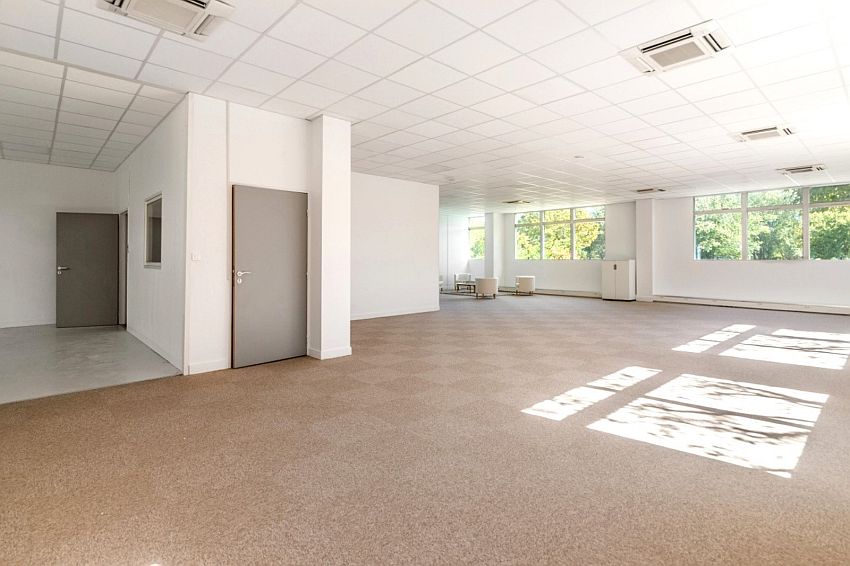 Bureau Location 31500 TOULOUSE 2-4 RUE MARYSE HILSZ