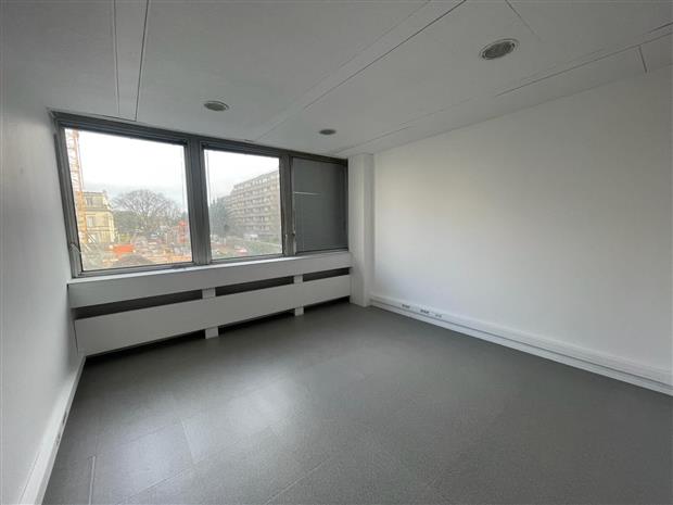 Bureau Vente/Location 33200 BORDEAUX 29 RUE DE L'ECOLE NORMALE