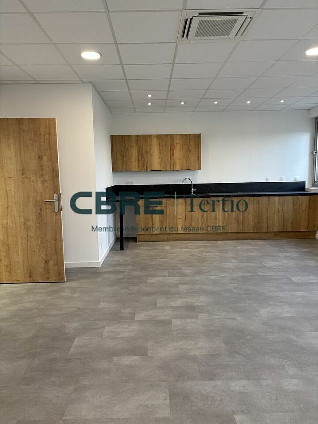 Bureau Location 37700 LA VILLE AUX DAMES