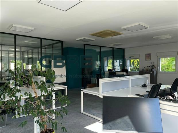 Bureau Vente 37540 SAINT-CYR-SUR-LOIRE