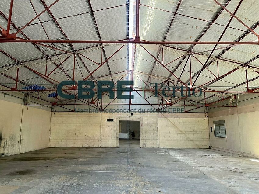 Local d'activités Location 37100 TOURS