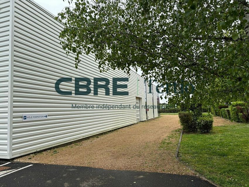 Local d'activités Location 37250 SORIGNY