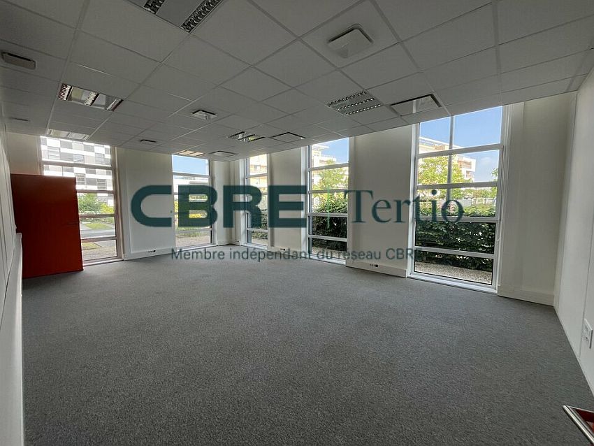 Bureau Location 37200 TOURS