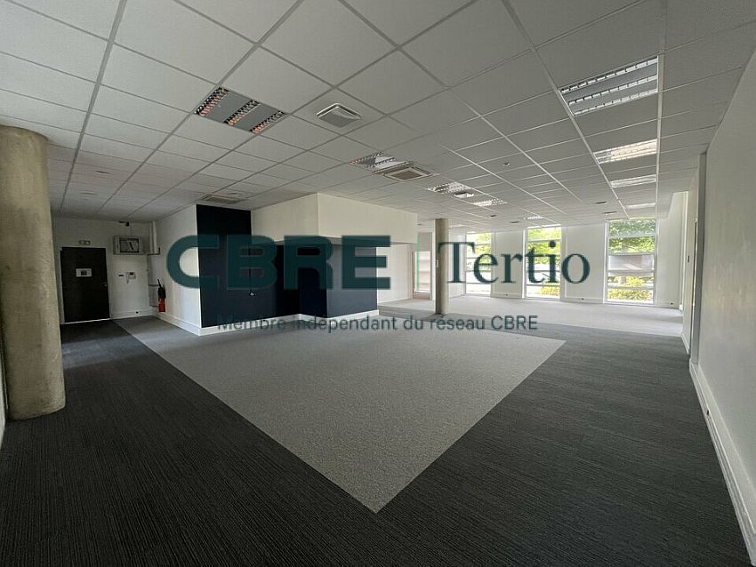 Bureau Location 37200 TOURS
