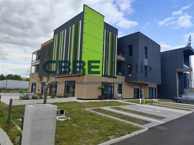 Commerce Location 37700 LA VILLE AUX DAMES