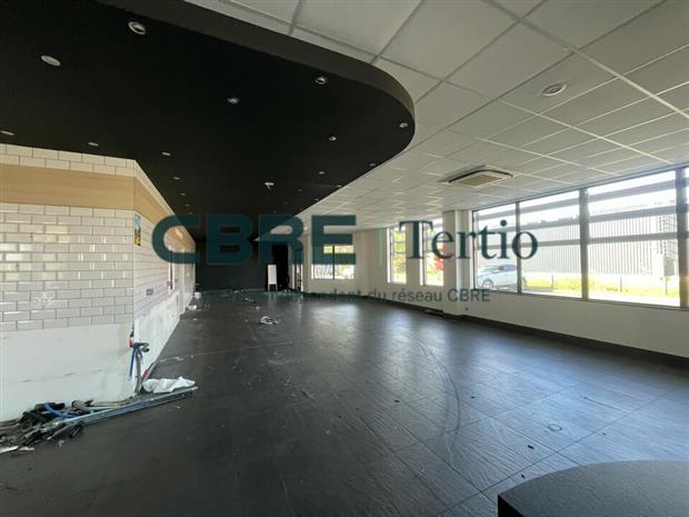 Commerce Location 37540 SAINT-CYR-SUR-LOIRE