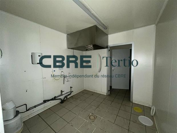 Commerce Location 37540 SAINT-CYR-SUR-LOIRE