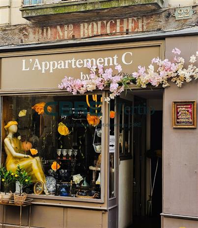 Commerce Location 37000 TOURS