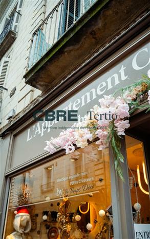 Commerce Location 37000 TOURS