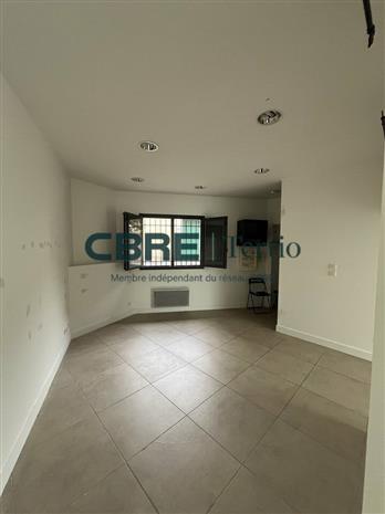 Commerce Location 37540 SAINT-CYR-SUR-LOIRE