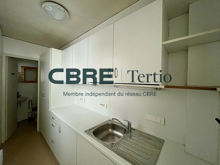 Commerce Location 37550 SAINT-AVERTIN