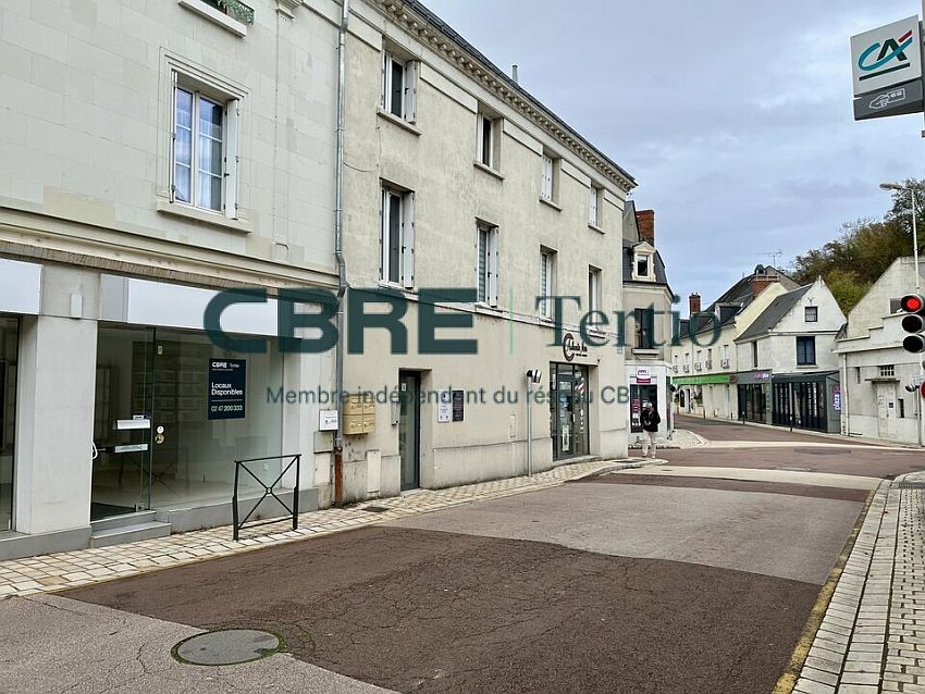 Commerce Location 37550 SAINT-AVERTIN