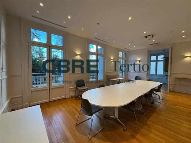 Local d'activités Location 37000 TOURS