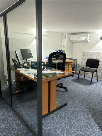 Commerce Location 37000 TOURS