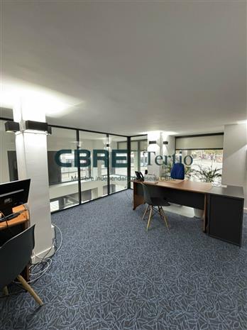 Commerce Location 37000 TOURS