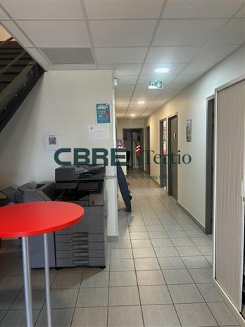 Local d'activités Location 37210 PARCAY MESLAY