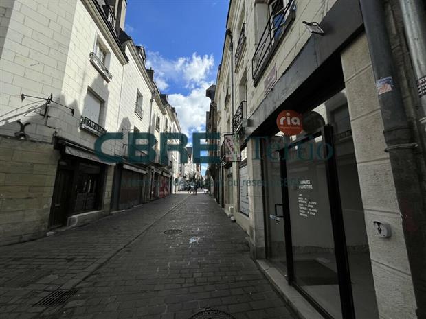 Commerce Location 37000 TOURS
