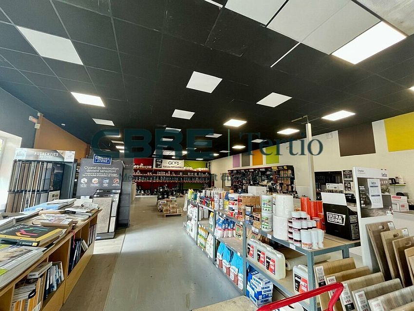 Commerce Location 37540 SAINT-CYR-SUR-LOIRE