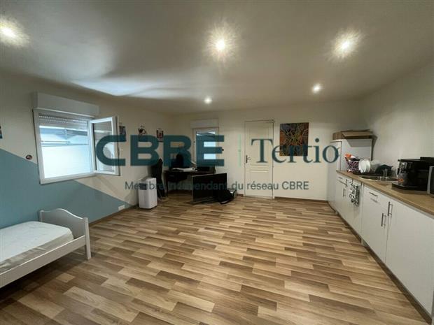 Local d'activités Location 37260 MONTS