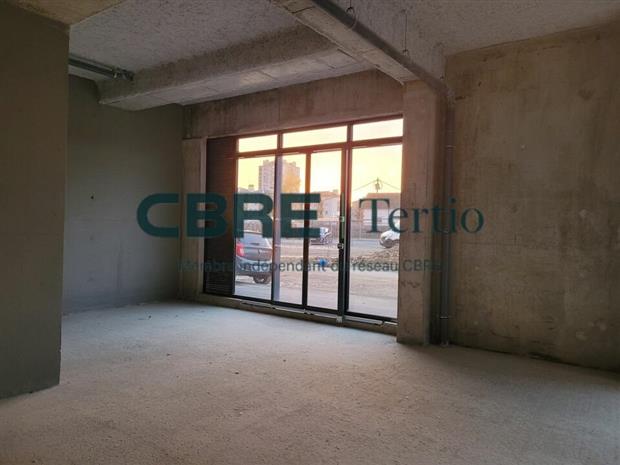Commerce Location 37000 TOURS