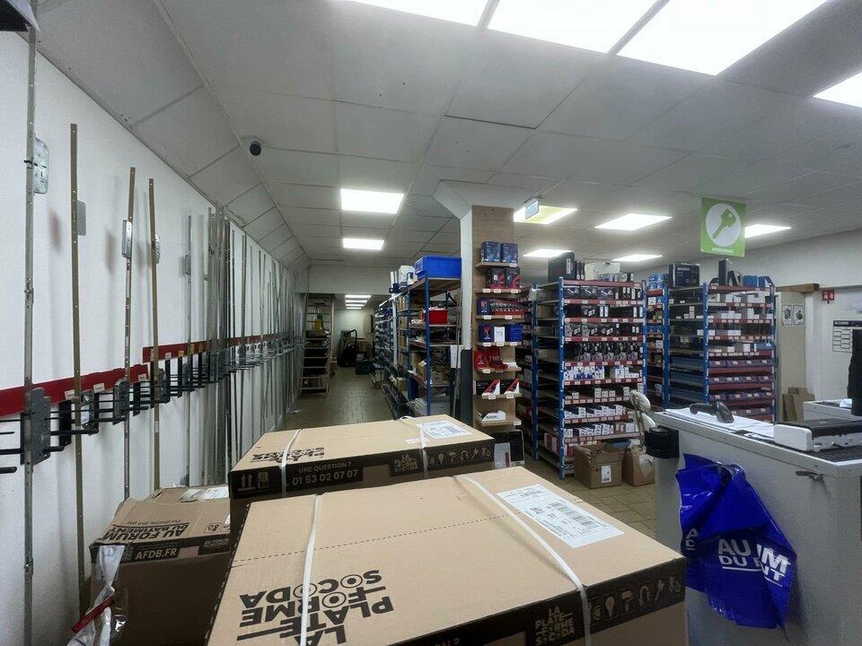 Commerce Location 37100 TOURS