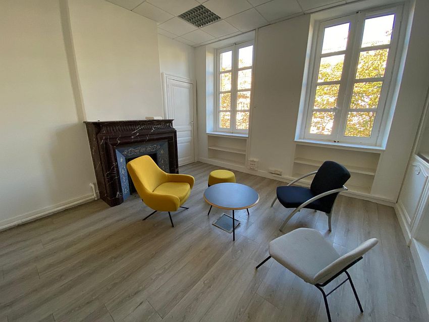 Bureau Location 33000 BORDEAUX 10 COURS DE GOURGUE