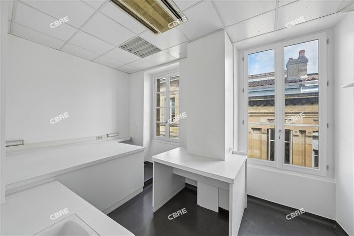 Bureau Location 33000 BORDEAUX 124 RUE ABBE DE L'EPEE