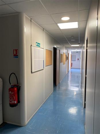 Entrepôt / Local d'activités Location 13790 ROUSSET