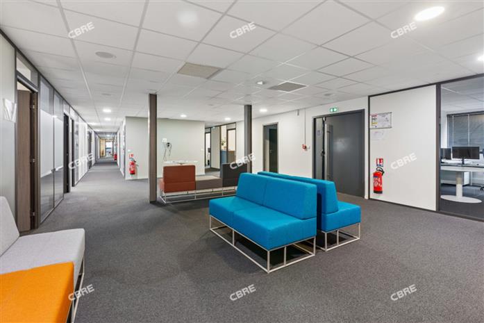 Bureau Location 33700 MERIGNAC 4 AVENUE NEIL ARMSTRONG