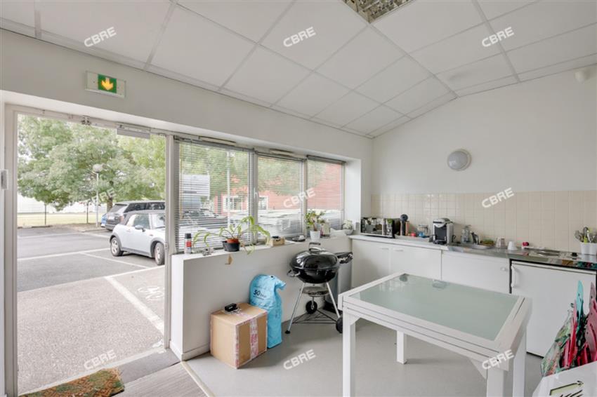 Bureau Location 33700 MERIGNAC 21 AVENUE PYTHAGORE