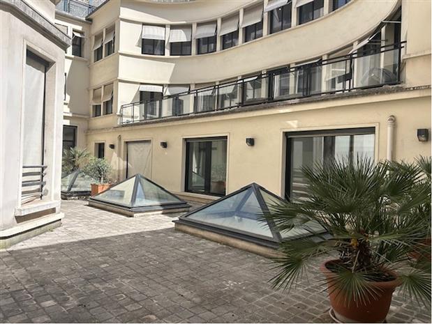 Bureau Location 75008 PARIS