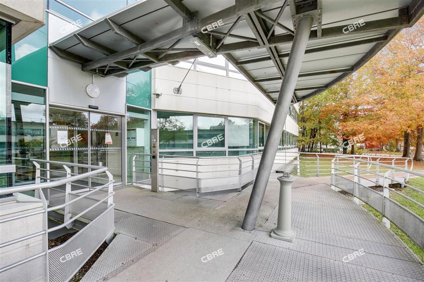 Bureau Location 33600 PESSAC 22 AVENUE LEONARD DE VINCI