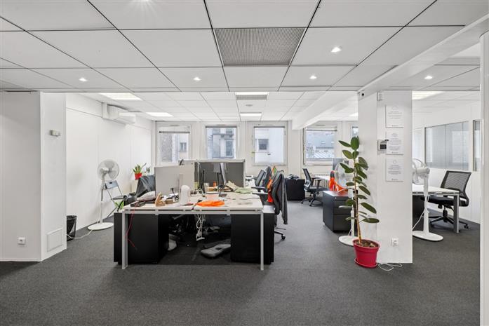 Bureau Location 75008 PARIS 25 RUE DE PONTHIEU