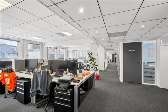 Bureau Location 75008 PARIS 25 RUE DE PONTHIEU