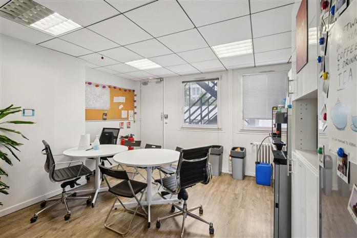 Bureau Location 75008 PARIS 25 RUE DE PONTHIEU