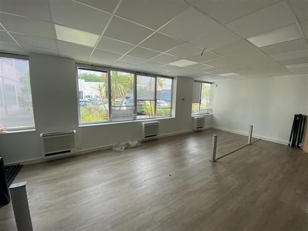 Bureau Location 33110 LE BOUSCAT 375 AVENUE DE TIVOLI