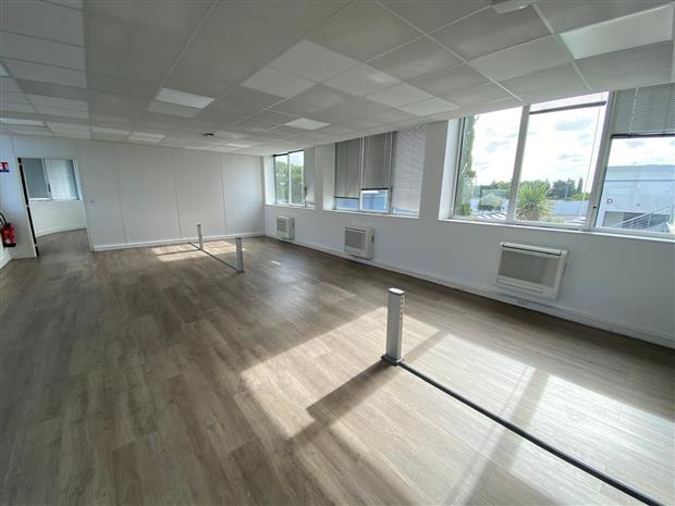 Bureau Location 33110 LE BOUSCAT 375 AVENUE DE TIVOLI