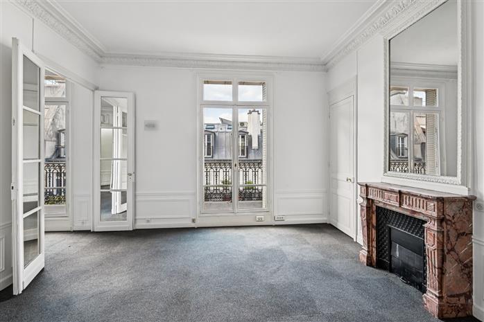 Bureau Location 75008 PARIS 1 RUE DE PENTHIEVRE