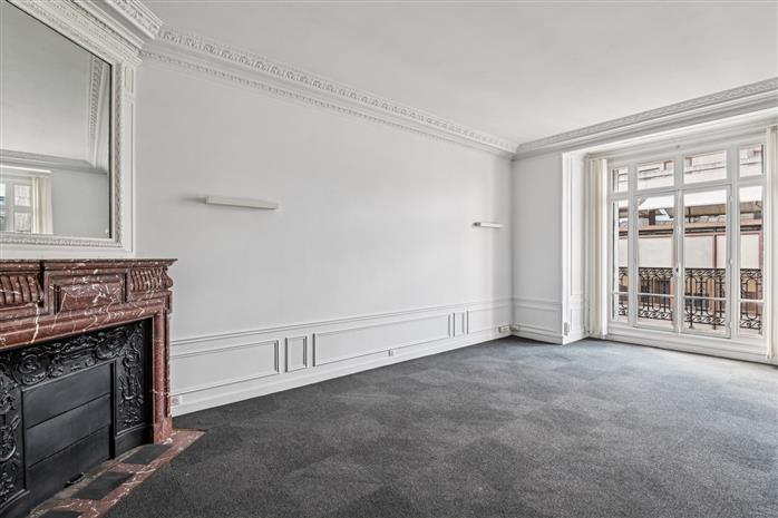 Bureau Location 75008 PARIS 1 RUE DE PENTHIEVRE